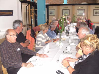Mittwoch, 13. und Donnerstag, 14.05.09. Besuch der Meyer Werft in Papenburg, ADO Gardienenwerk, Emssperrwerk und Hafenrundfahrt.