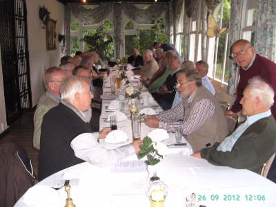Mittwoch, 26.09.2012. 27 Kollegen trafen sich in der Heidberger-M�hle im Ittertal.
