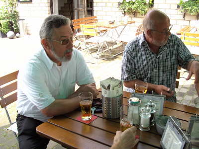 Mittwoch, 25.06.08. Treffen im Hallerhof in Bergheim-Oberau�en.