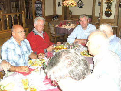 Mittwoch, 30.05.07. Treffen im Rest. Heuser.